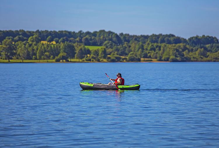 Location canoe au lac de Pareloup - Beau rivage